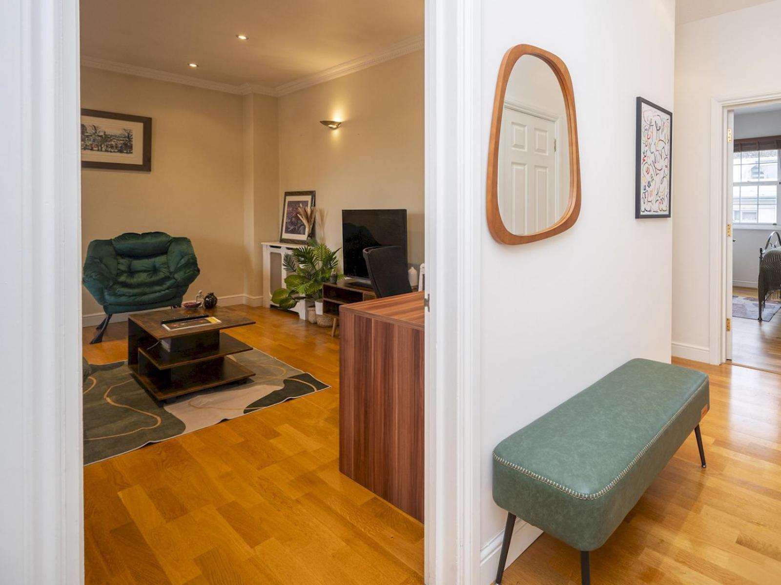 Appartamento Gated Riverside Se16 With Parking Pass The Keys Londra