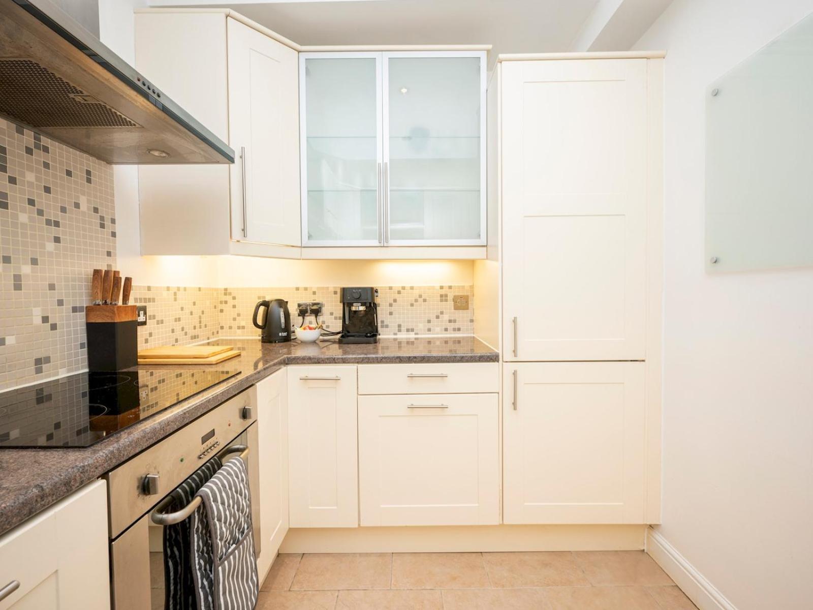 Gated Riverside Se16 With Parking Pass The Keys Appartamento Londra