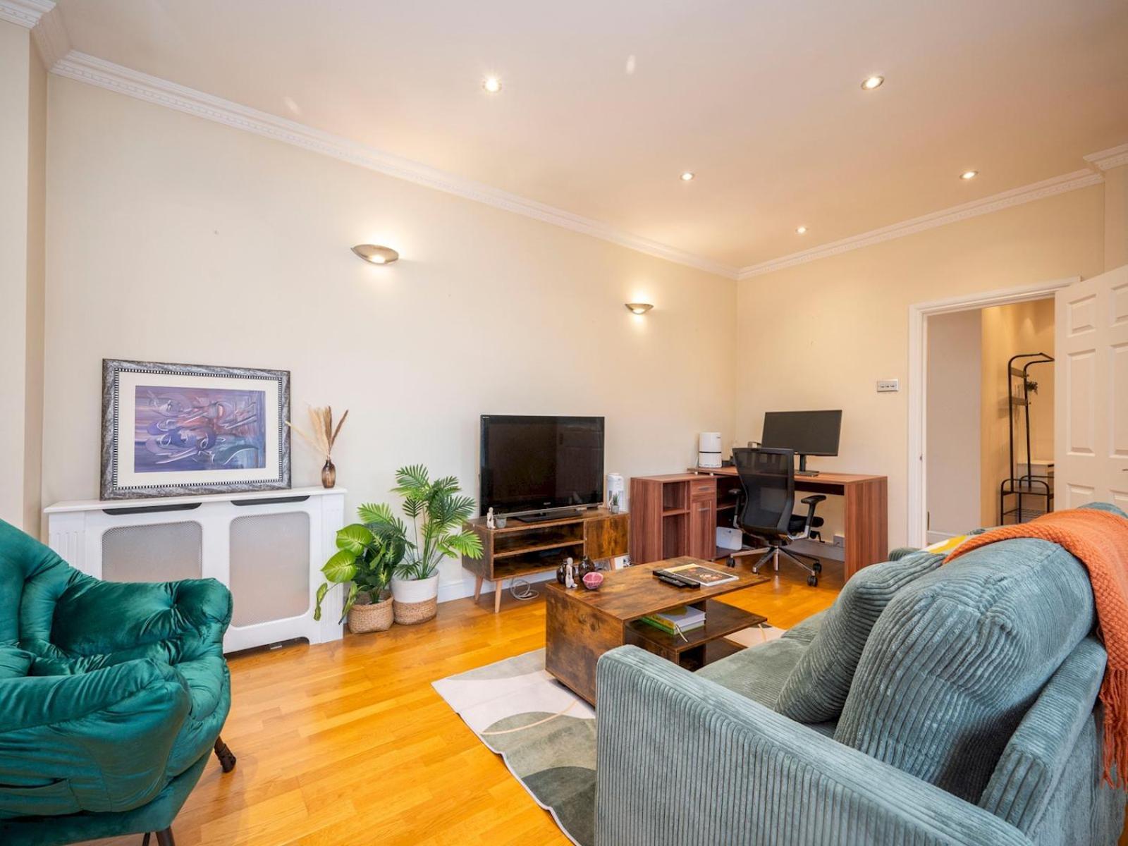 Gated Riverside Se16 With Parking Pass The Keys * Londra